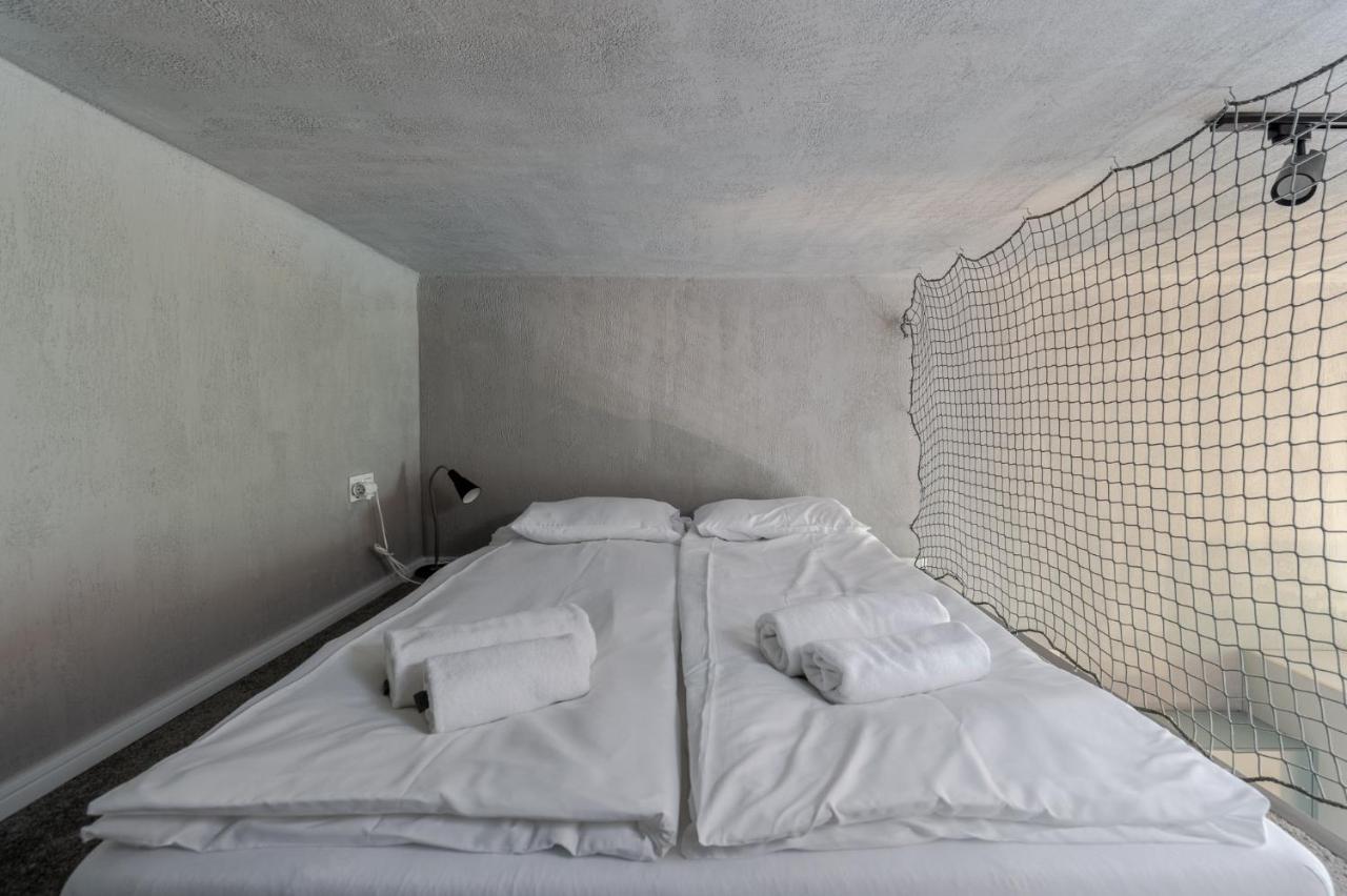 Parkside Fresh Apartments - Old Town Guesthouse - By Upstairs Krakkó Kültér fotó